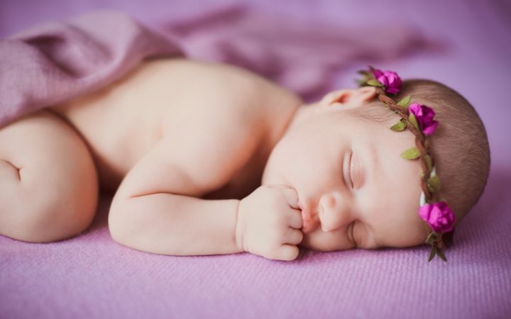 Baby girl sleeping - The Proud Italian