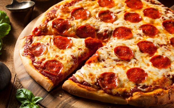 Different types of pizza, pepperoni pizza - The Proud Italian