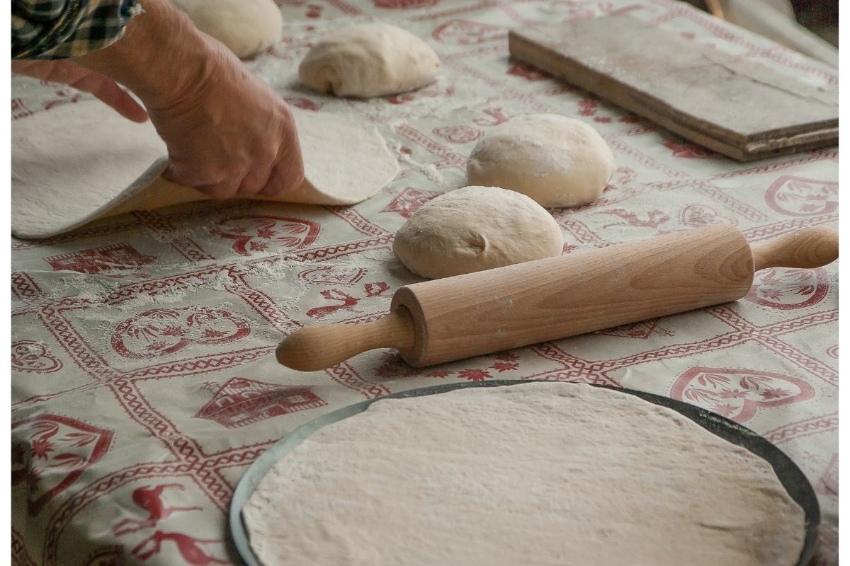 Rolling Doughs for Pizza