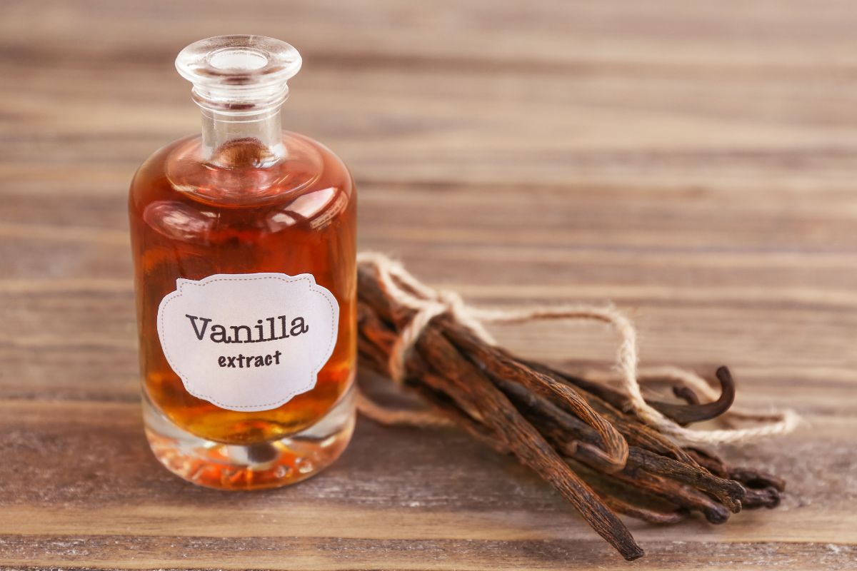 Bottle with aromatic vanilla extract