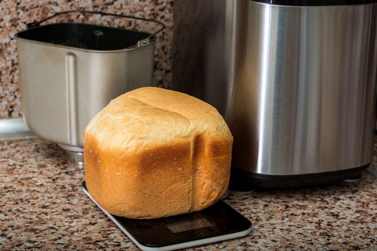Baking bread in bread maker